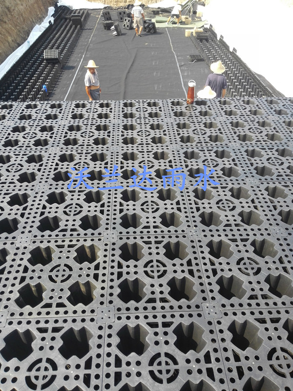 雨水調(diào)蓄池施工現(xiàn)場